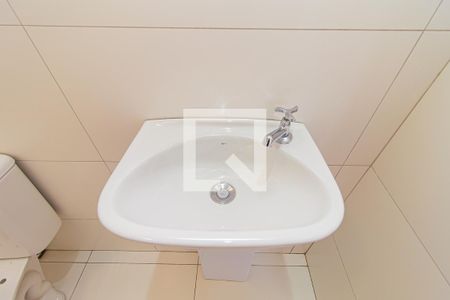 Apartamento à venda com 33m², 2 quartos e sem vaga Apartamento à venda com 33m², 2 quartos e sem vagaBanheiro