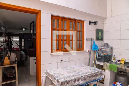 Casa à venda com 200m², 3 quartos e 2 vagasQuintal/Area de Serviço