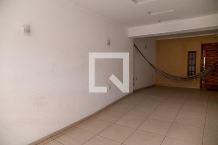 Casa à venda com 200m², 3 quartos e 2 vagasGaragem
