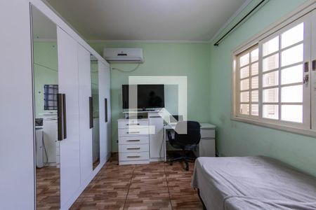 Casa à venda com 220m², 2 quartos e 3 vagasquarto