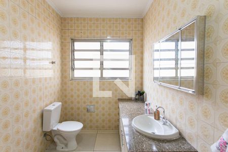 Casa à venda com 200m², 4 quartos e 1 vagaBanheiro 1