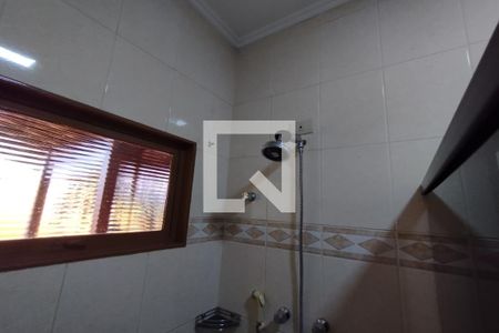 Casa para alugar com 250m², 4 quartos e 3 vagas Casa para alugar com 250m², 4 quartos e 3 vagasBanheiro Social
