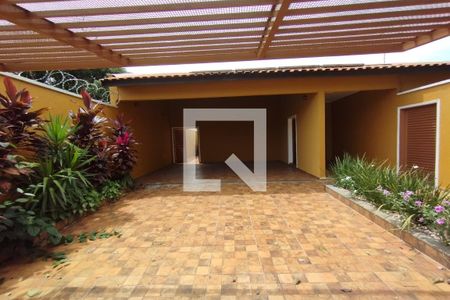 Casa para alugar com 250m², 4 quartos e 3 vagas Casa para alugar com 250m², 4 quartos e 3 vagasGaragem