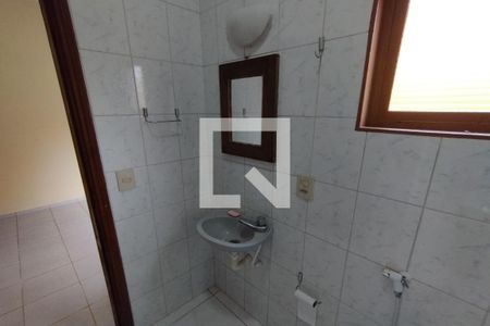 Casa para alugar com 250m², 4 quartos e 3 vagas Casa para alugar com 250m², 4 quartos e 3 vagasBanheiro da Suíte 02