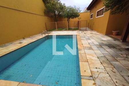 Casa para alugar com 250m², 4 quartos e 3 vagas Casa para alugar com 250m², 4 quartos e 3 vagasPiscina