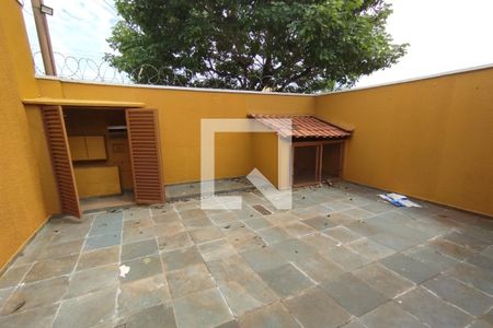Casa para alugar com 250m², 4 quartos e 3 vagas Casa para alugar com 250m², 4 quartos e 3 vagasQuintal