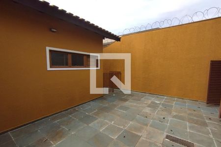 Casa para alugar com 250m², 4 quartos e 3 vagas Casa para alugar com 250m², 4 quartos e 3 vagasQuintal