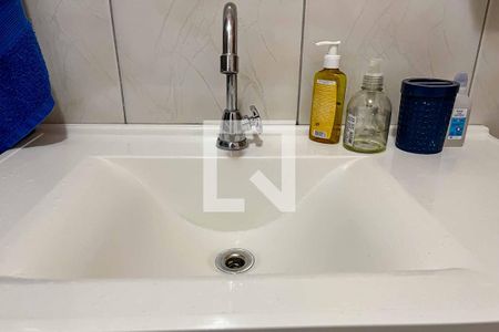 Apartamento à venda com 73m², 3 quartos e 1 vaga Apartamento à venda com 73m², 3 quartos e 1 vagaBanheiro