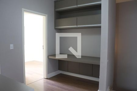 Casa de condomínio à venda com 175m², 3 quartos e 2 vagasHall