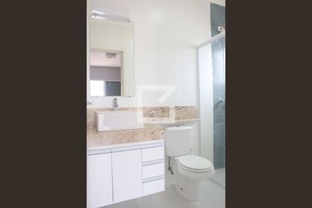 Casa de condomínio à venda com 175m², 3 quartos e 2 vagasBanheiro