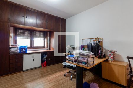 Casa à venda com 300m², 5 quartos e 5 vagasQuarto 5