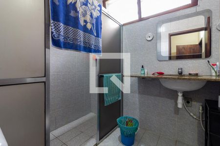 Casa à venda com 300m², 5 quartos e 5 vagasBanheiro Suíte 1