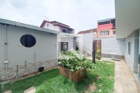Casa para alugar com 320m², 6 quartos e 2 vagasCasa 1 - Quintal