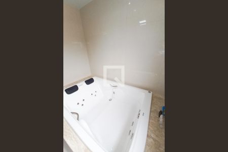 Casa para alugar com 320m², 6 quartos e 2 vagasCasa 1 - Banheiro da Suíte 2