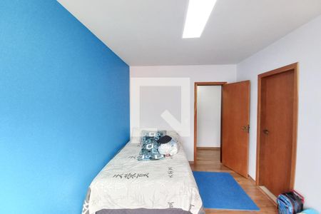 Casa 1 - Quarto  de casa para alugar com 6 quartos, 320m² em Sinimbu, Belo Horizonte