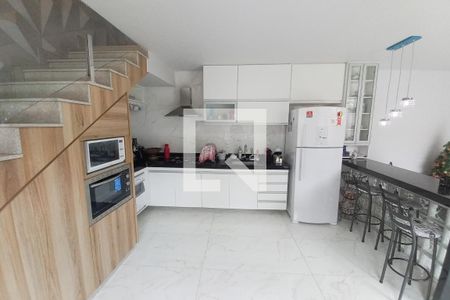 Sala conjugada com a cozinha de casa para alugar com 6 quartos, 320m² em Sinimbu, Belo Horizonte