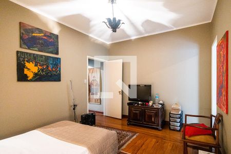 Casa à venda com 440m², 5 quartos e 2 vagasSuíte