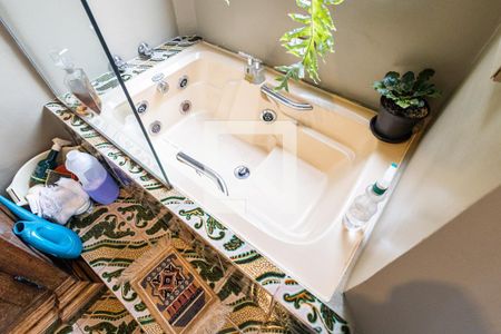 Casa à venda com 440m², 5 quartos e 2 vagasBanheiro da Suíte