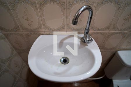 Casa para alugar com 198m², 3 quartos e 4 vagasBanheiro da Edícula