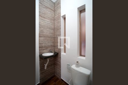 Lavabo de casa para alugar com 3 quartos, 198m² em Jardim Santa Rosália, Sorocaba