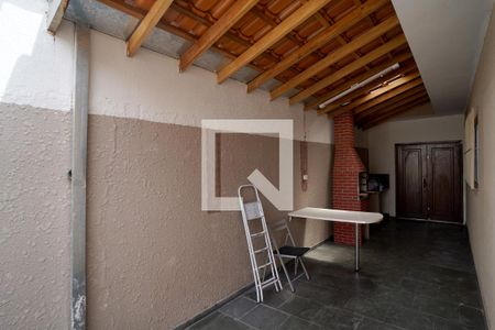 Casa para alugar com 198m², 3 quartos e 4 vagasQuintal