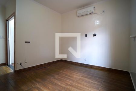 Casa para alugar com 198m², 3 quartos e 4 vagasSuíte 1