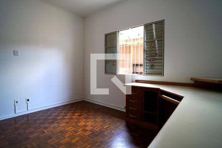 Casa para alugar com 198m², 3 quartos e 4 vagasQuarto 