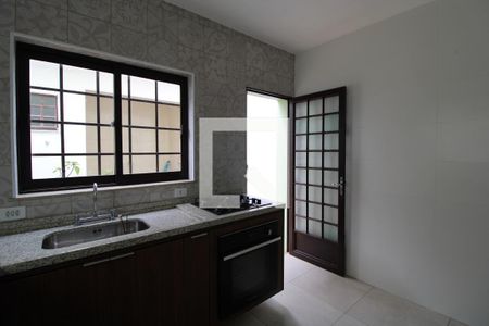 Casa à venda com 120m², 2 quartos e 2 vagasCozinha