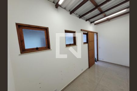 Casa à venda com 120m², 2 quartos e 2 vagas Casa à venda com 120m², 2 quartos e 2 vagasQuarto