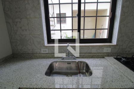 Casa à venda com 120m², 2 quartos e 2 vagasPia da cozinha