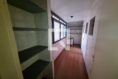 Apartamento para alugar com 94m², 3 quartos e sem vagaÁrea de Serviços