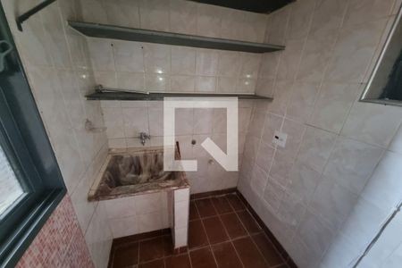 Apartamento para alugar com 94m², 3 quartos e sem vagaÁrea de Serviços