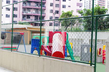 Apartamento para alugar com 100m², 2 quartos e 2 vagas Apartamento para alugar com 100m², 2 quartos e 2 vagasÁrea comum