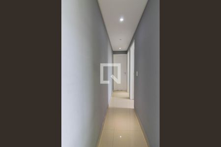 Corredor de apartamento para alugar com 2 quartos, 48m² em Gopoúva, Guarulhos