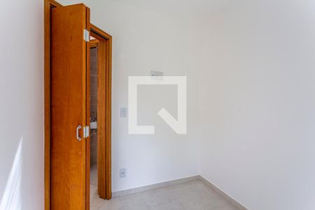 Quarto 1 de apartamento para alugar com 2 quartos, 42m² em Jardim Las Vegas, Santo André