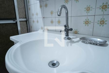 Casa à venda com 100m², 3 quartos e sem vaga Casa à venda com 100m², 3 quartos e sem vagaBanheiro