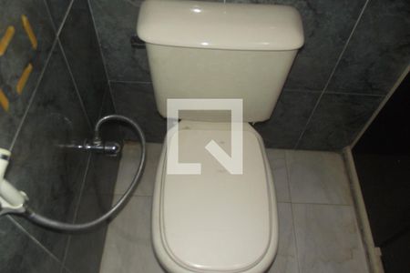 Casa à venda com 95m², 2 quartos e sem vagaBanheiro 