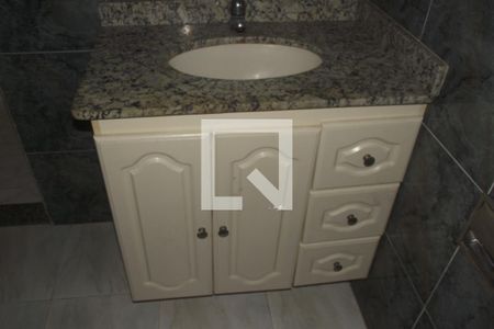 Casa à venda com 95m², 2 quartos e sem vagaBanheiro 