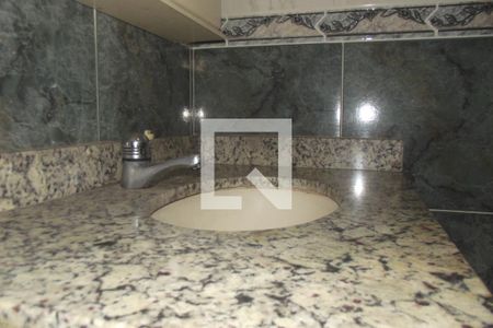 Casa à venda com 95m², 2 quartos e sem vagaBanheiro 