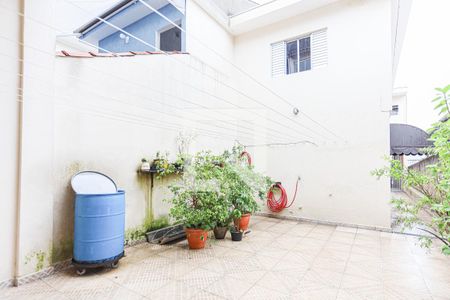 Casa à venda com 231m², 3 quartos e 2 vagasQuintal