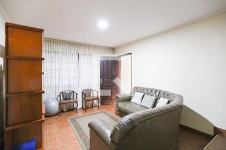 Casa à venda com 231m², 3 quartos e 2 vagasSala