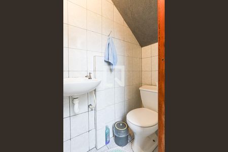 Casa à venda com 231m², 3 quartos e 2 vagasBanheiro