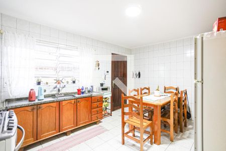 Casa à venda com 231m², 3 quartos e 2 vagasCozinha