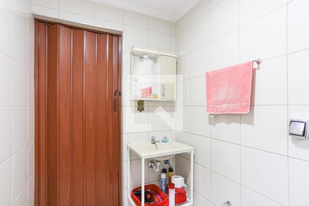 Casa à venda com 231m², 3 quartos e 2 vagasBanheiro 3