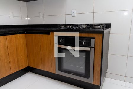 Cozinha de casa para alugar com 2 quartos, 65m² em Jardim São Judas Tadeu, Sorocaba