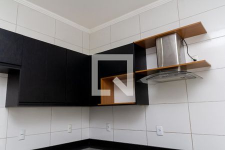 Cozinha de casa para alugar com 2 quartos, 65m² em Jardim São Judas Tadeu, Sorocaba