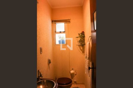 Casa à venda com 230m², 4 quartos e 3 vagasLavabo