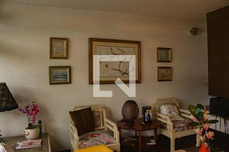 Casa à venda com 230m², 4 quartos e 3 vagassala 2