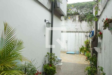 Casa à venda com 230m², 4 quartos e 3 vagasCorredor