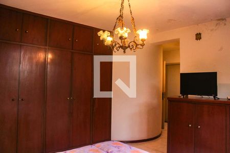 Casa à venda com 230m², 4 quartos e 3 vagasCloset do quarto 4